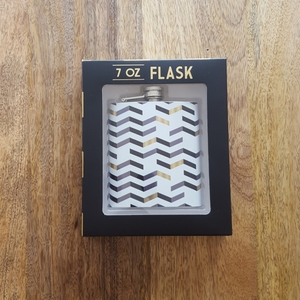 ‎Flask